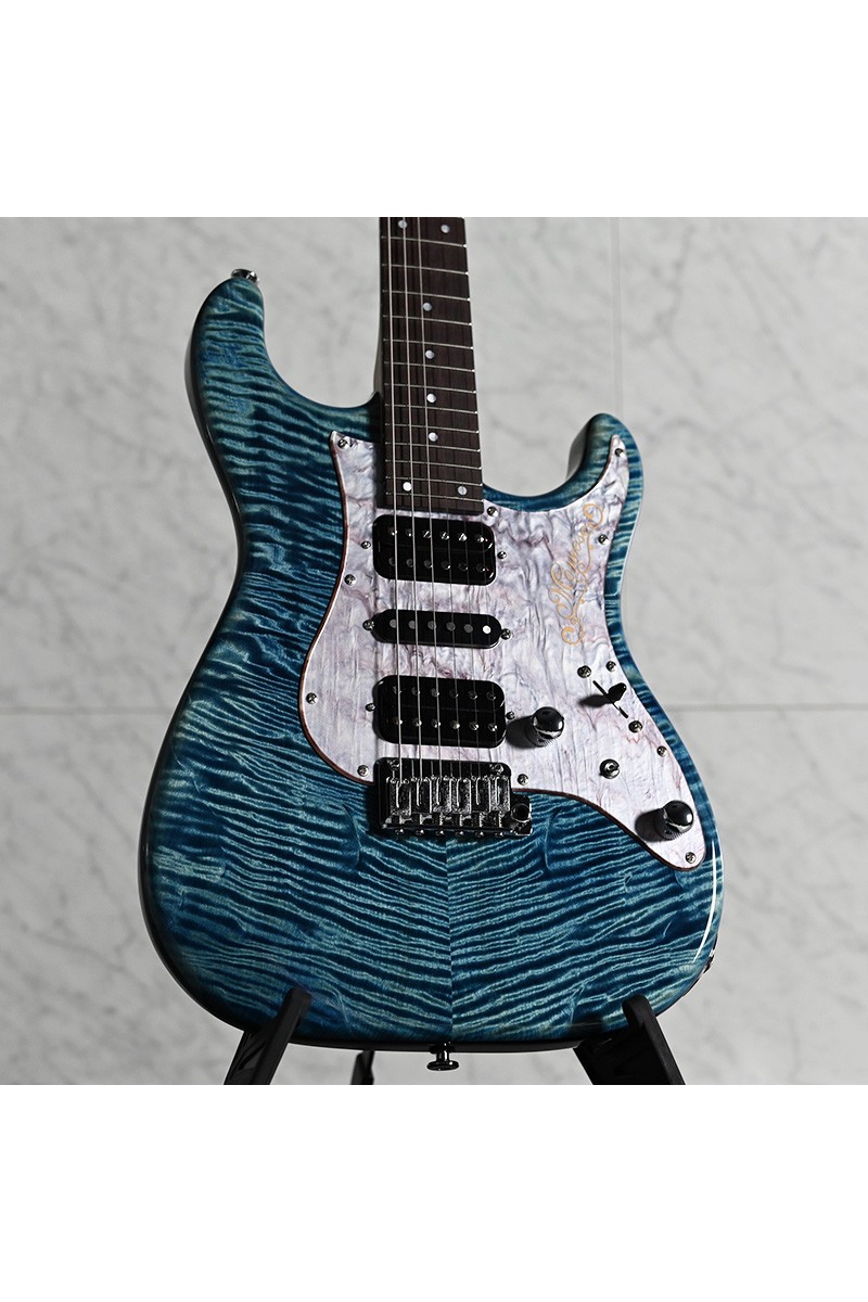 Guitare électrique MOMOSE...