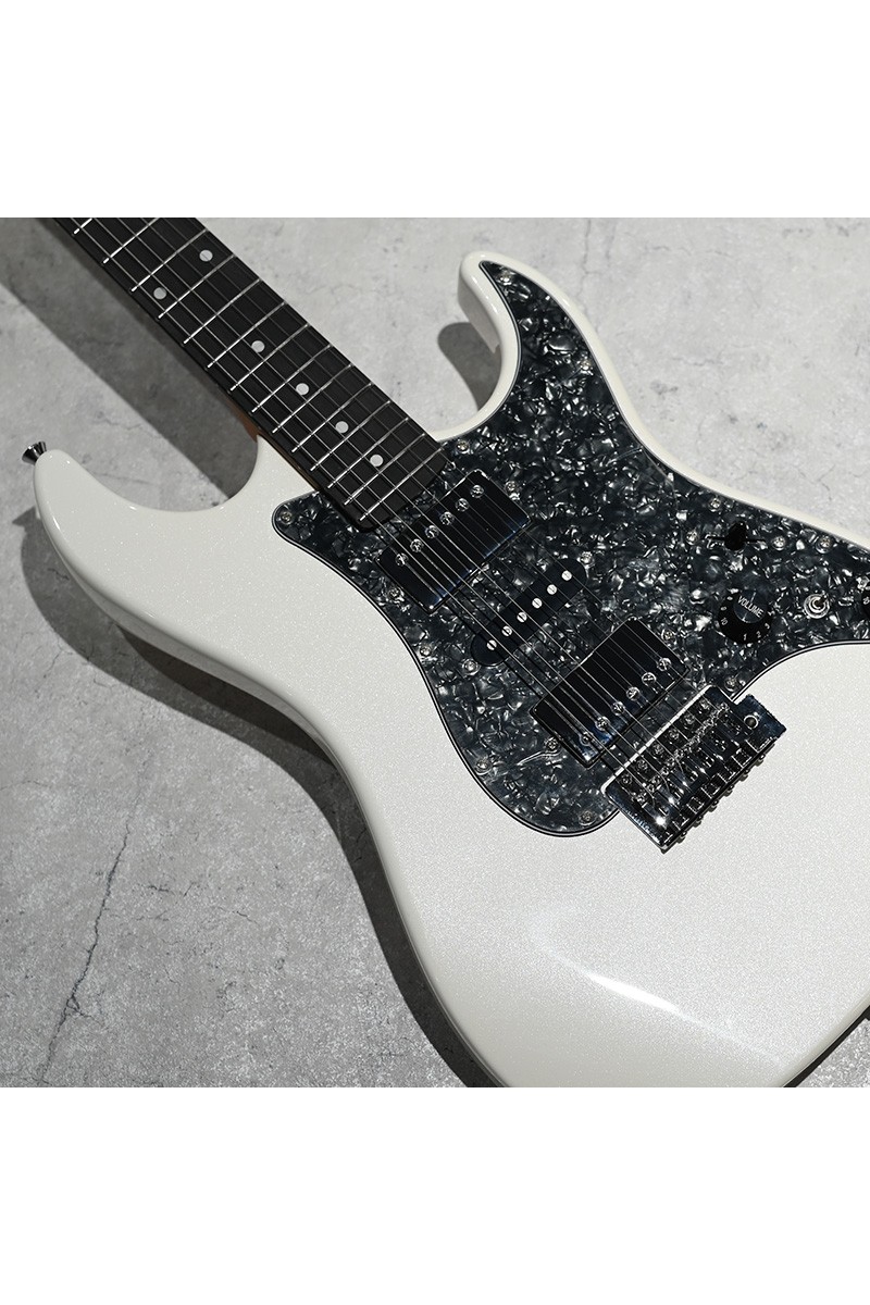 Guitare électrique Bacchus GS-4DX...